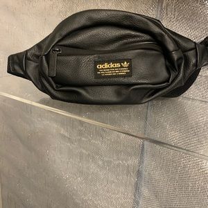 Adidas Fanny pack NWOT